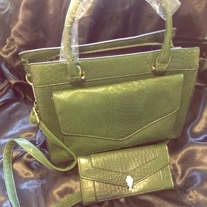 NWT Croc Satchel Crossbody Bag & Free Wallet Green